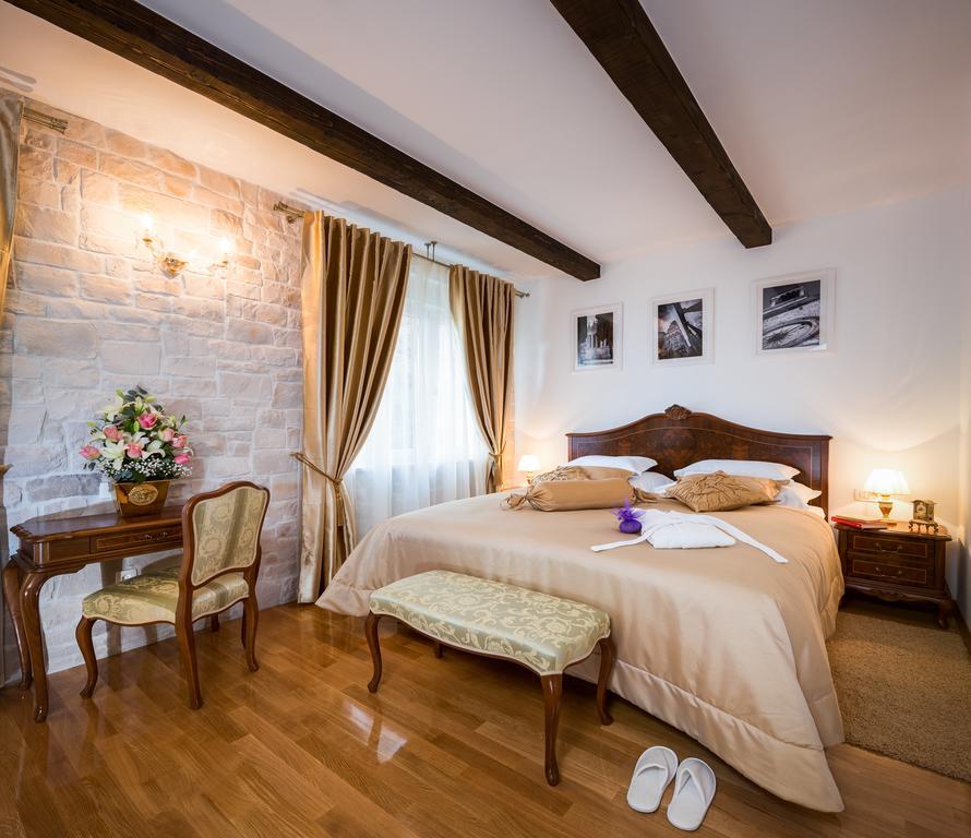 Priska Heritage Rooms (Adults Only) Σπλιτ Εξωτερικό φωτογραφία