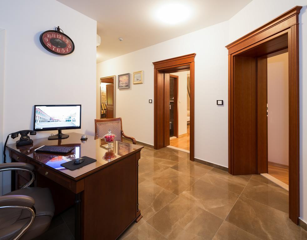 Priska Heritage Rooms (Adults Only) Σπλιτ Εξωτερικό φωτογραφία
