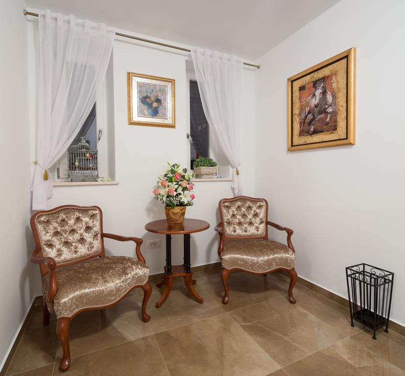 Priska Heritage Rooms (Adults Only) Σπλιτ Εξωτερικό φωτογραφία